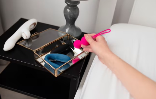 Heating Up Intimacy: Factors for Choosing a Sex Toy Warmer